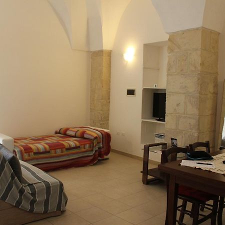 Piazzetta Acquaviva Apartment เลชเช ภายนอก รูปภาพ