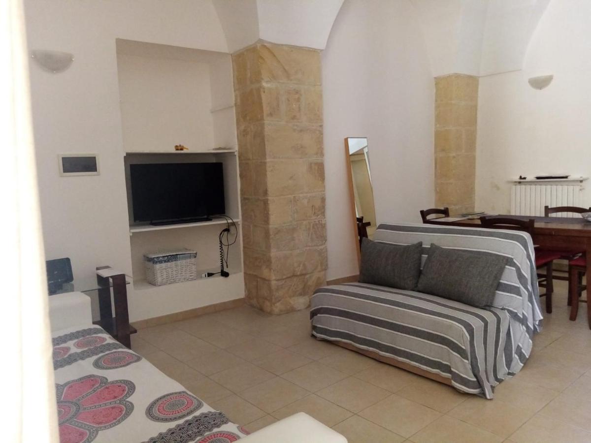 Piazzetta Acquaviva Apartment เลชเช ภายนอก รูปภาพ