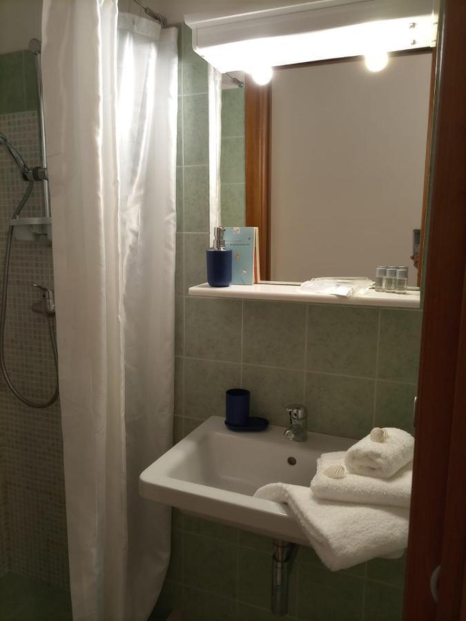 Piazzetta Acquaviva Apartment เลชเช ภายนอก รูปภาพ